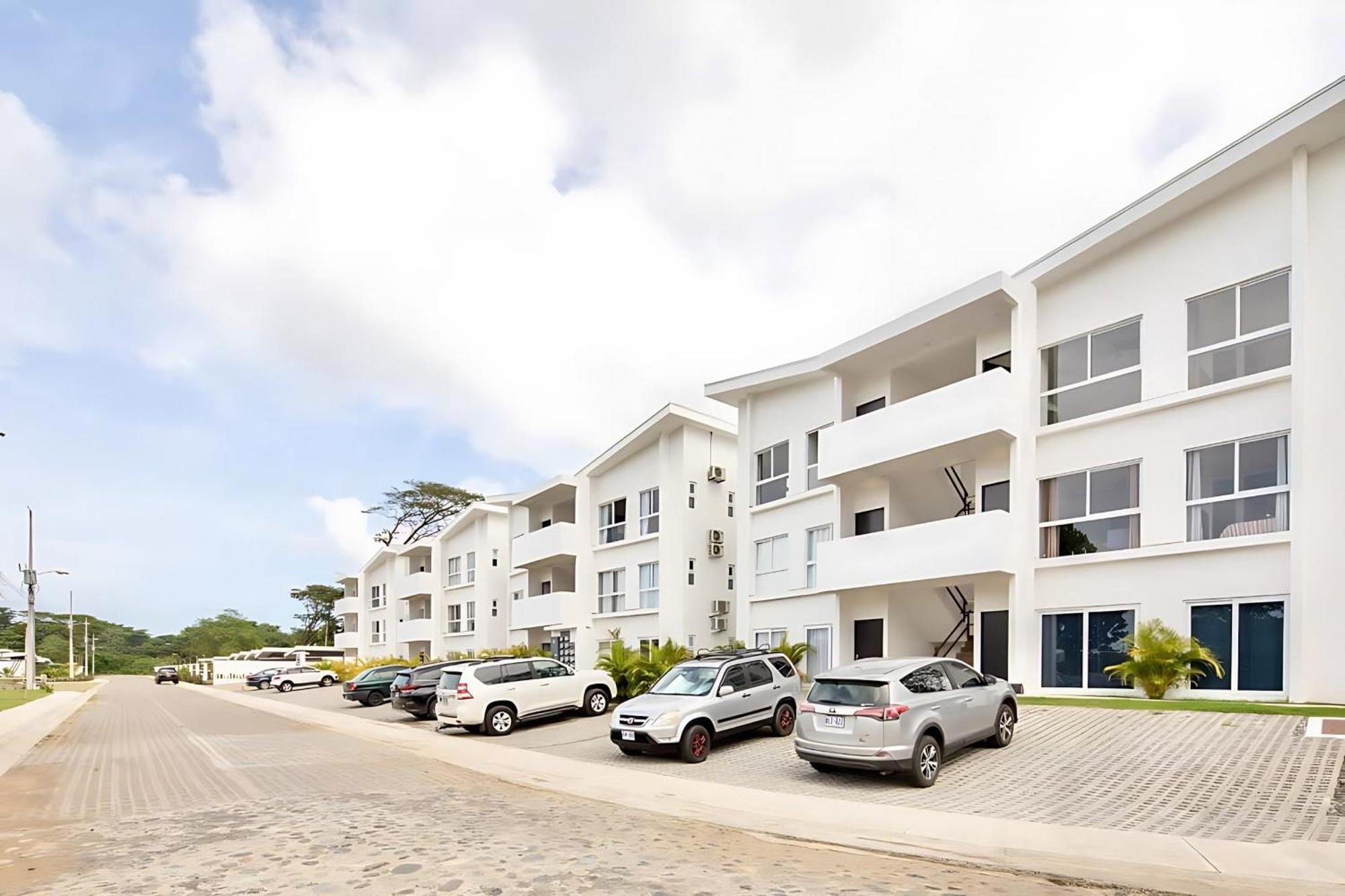 Modern 2Br Condo - Minutes From Jaco Beach - Prime Location Екстер'єр фото